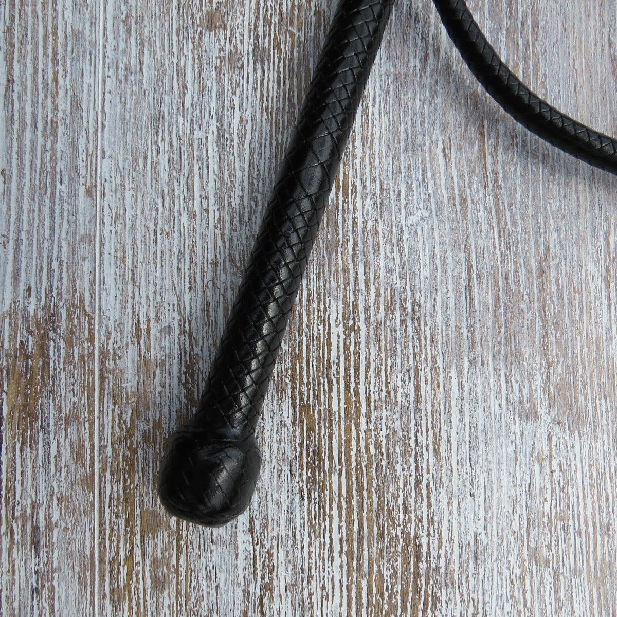4ft Australian Pattern Black 16plait Bullwhip
