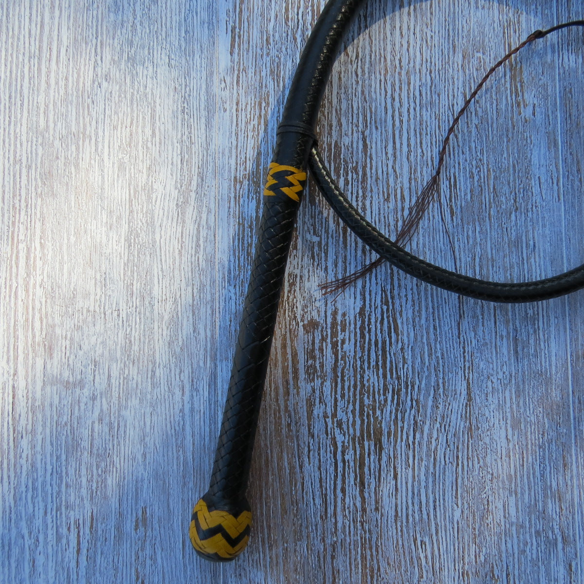 4ft Australian Pattern Black 16plait Bullwhip